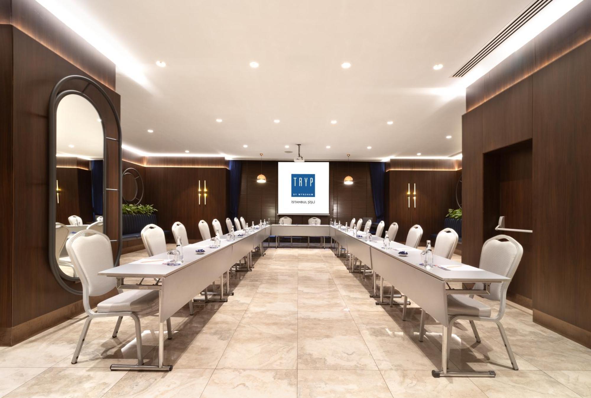 Tryp By Wyndham Istanbul Sisli Hotel Екстер'єр фото